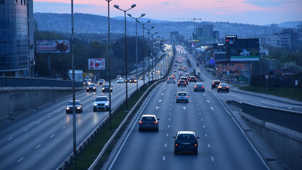 Traffico su un'autostrada urbana