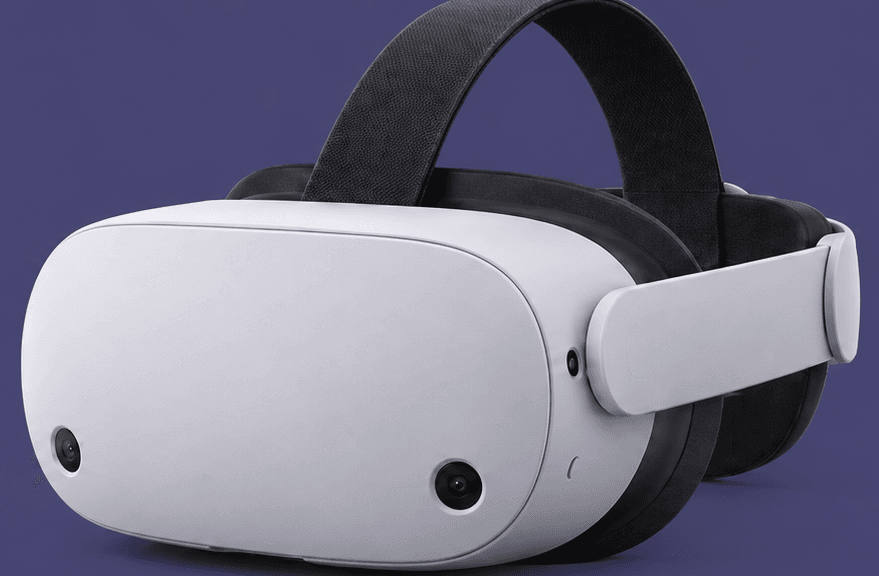 斜め前から見た白いVRヘッドセット