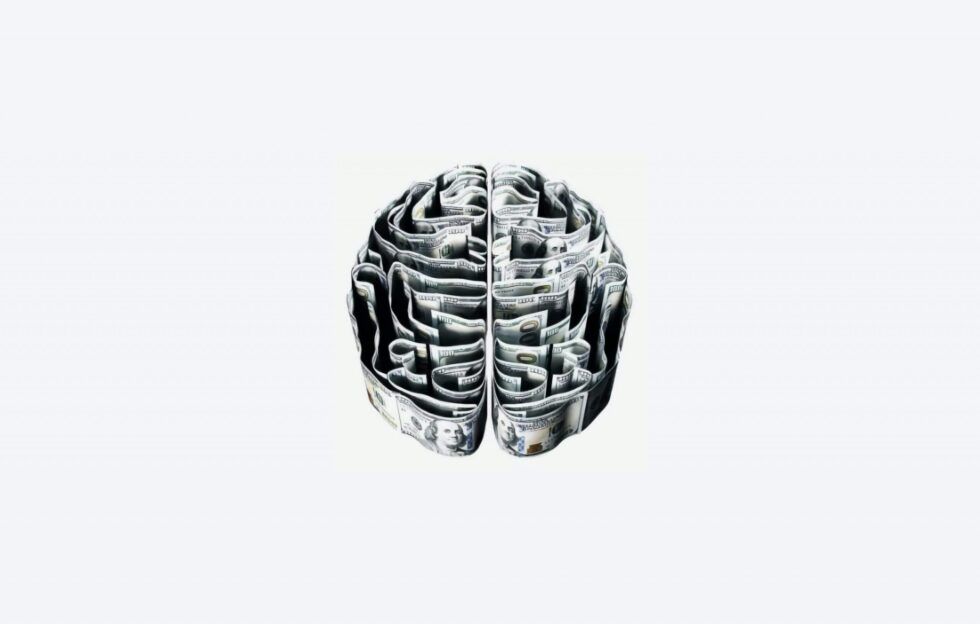 Representación de un cerebro humano sobre fondo blanco